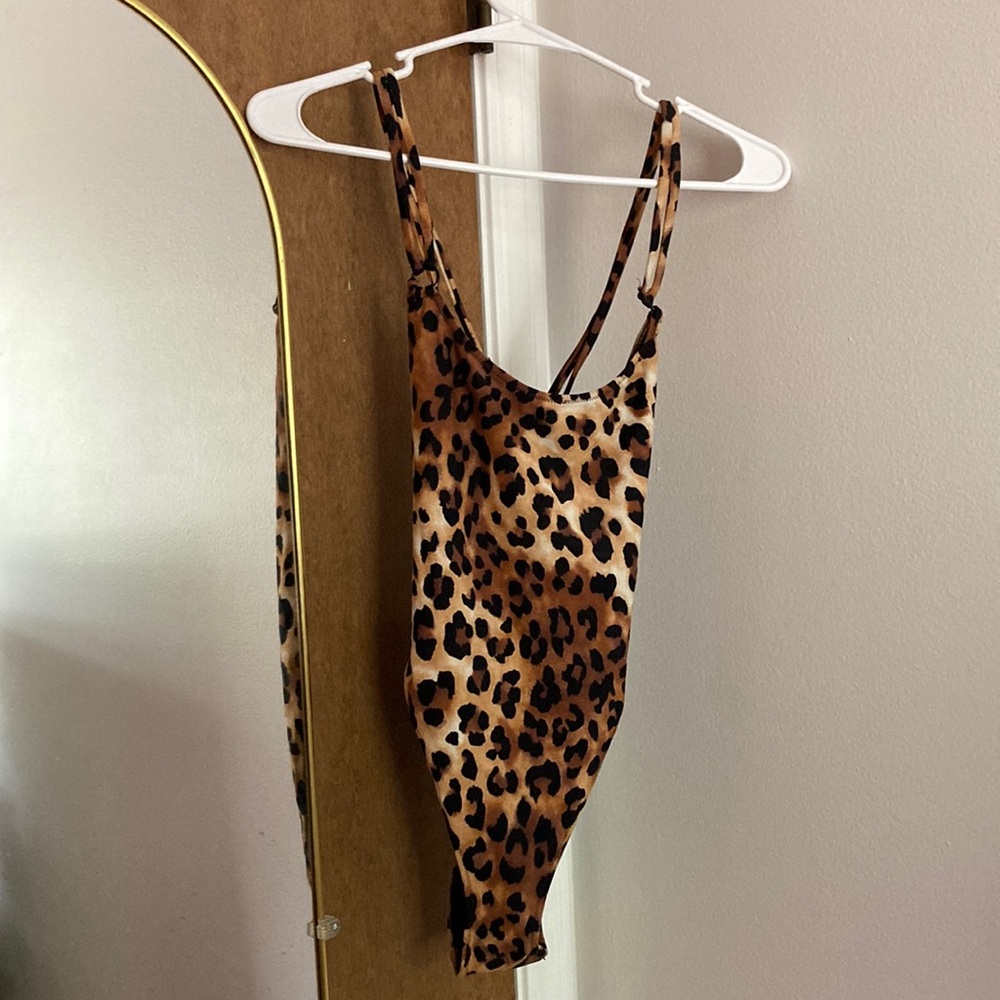 Swim suit